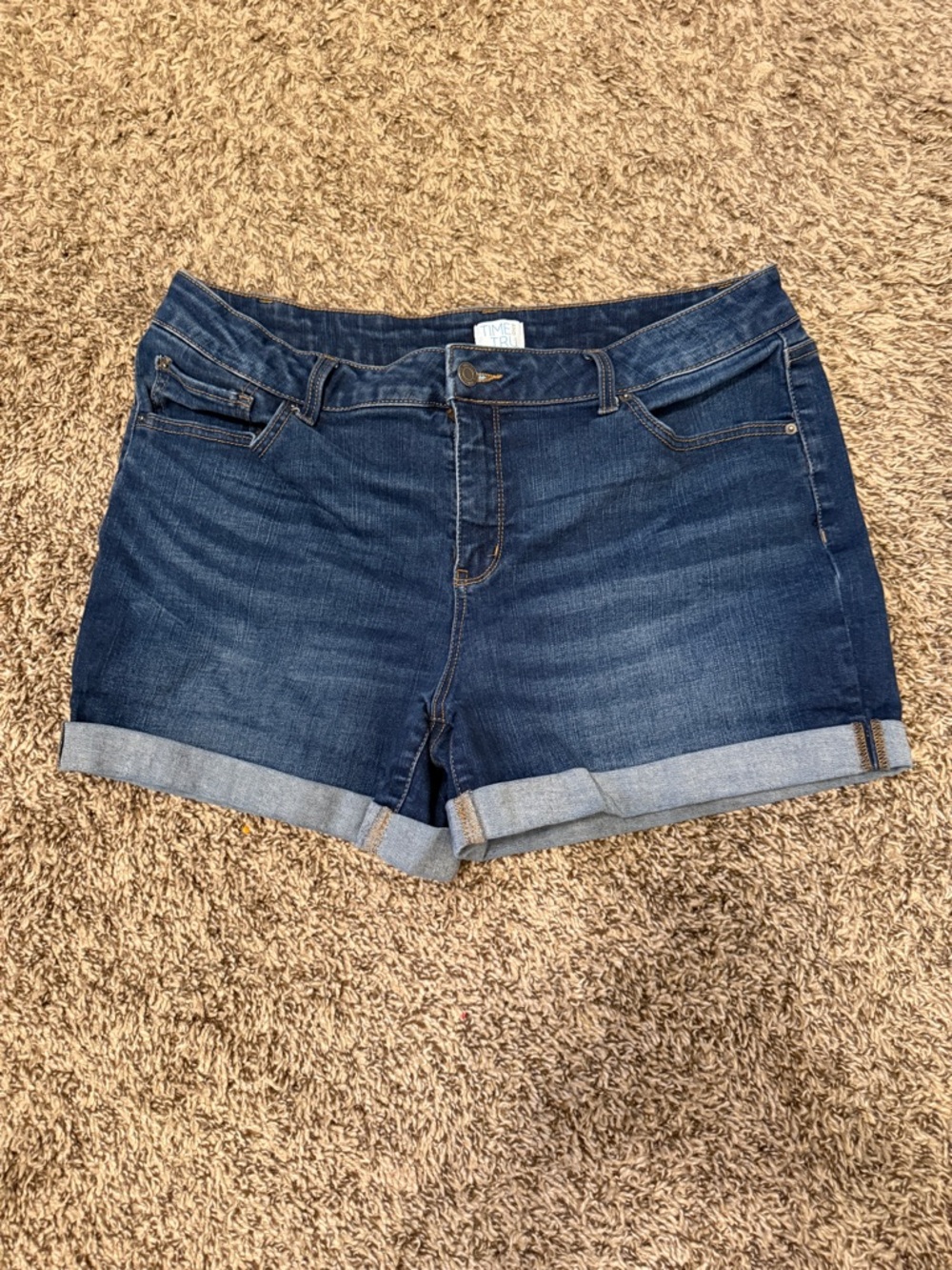 Time and True Women's Dark Wash Medium Rise Denim Cuffed Shorts- EUC